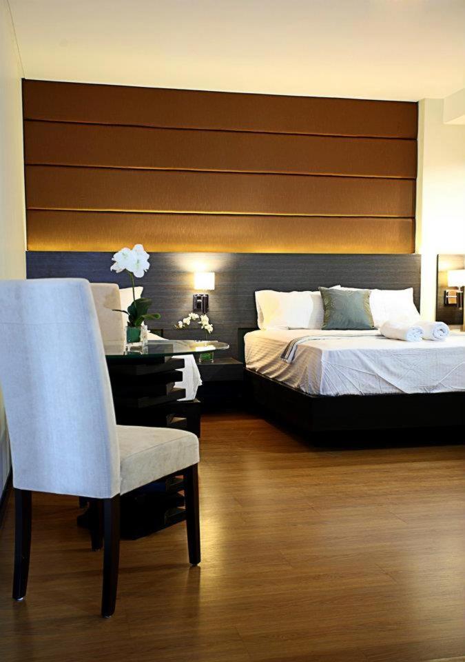 Makati Boutique Hotel Near Naia Airport Terminal 3 Edsa Pasay Cbd Makati City Kültér fotó