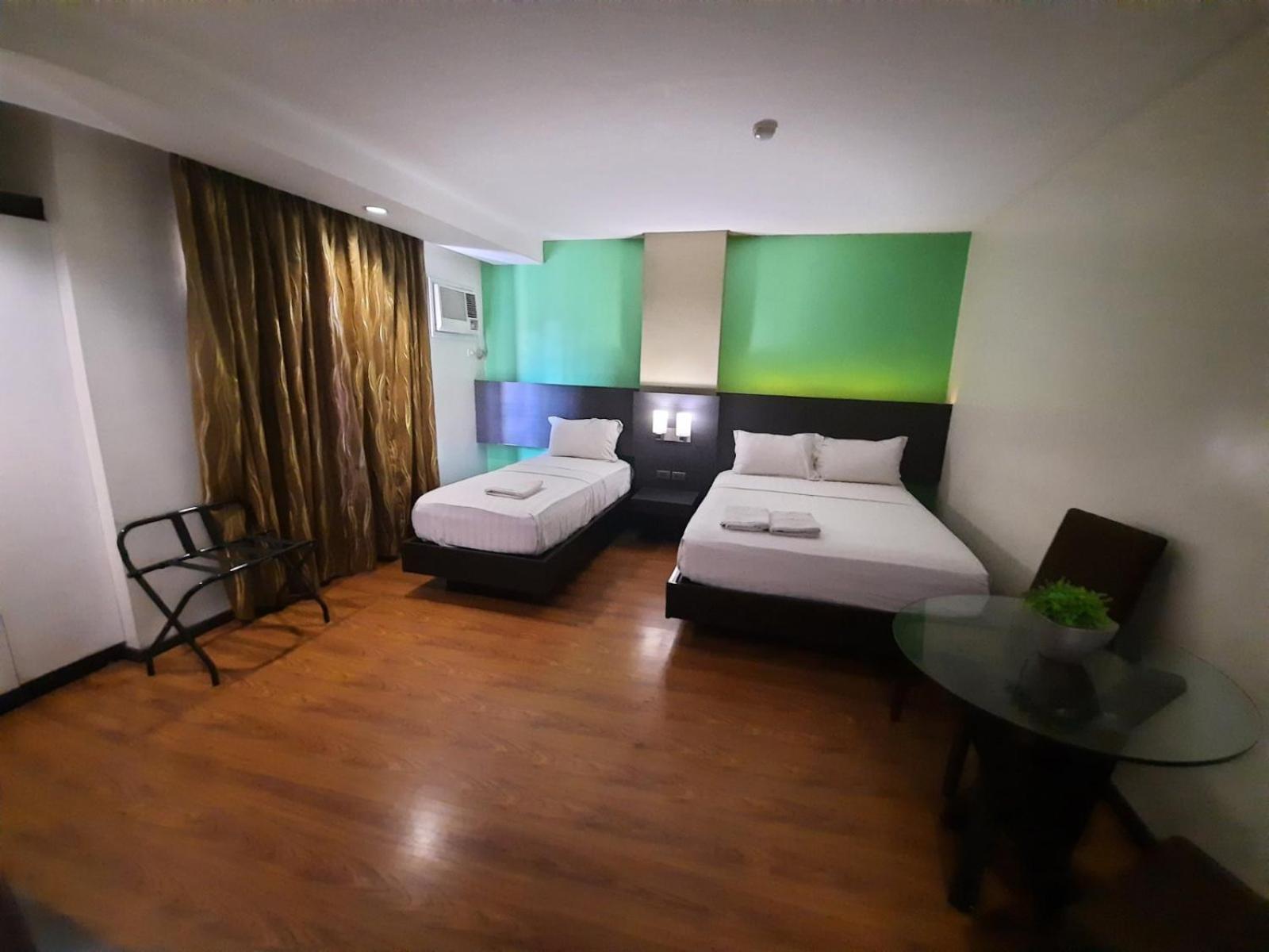 Makati Boutique Hotel Near Naia Airport Terminal 3 Edsa Pasay Cbd Makati City Kültér fotó