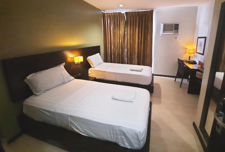 Makati Boutique Hotel Near Naia Airport Terminal 3 Edsa Pasay Cbd Makati City Kültér fotó
