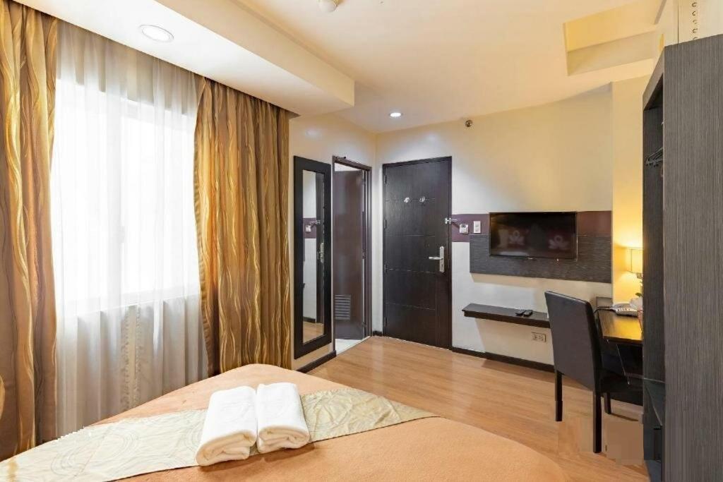 Makati Boutique Hotel Near Naia Airport Terminal 3 Edsa Pasay Cbd Makati City Kültér fotó